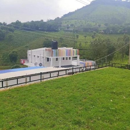 מלון אוטי Hill Park מראה חיצוני תמונה